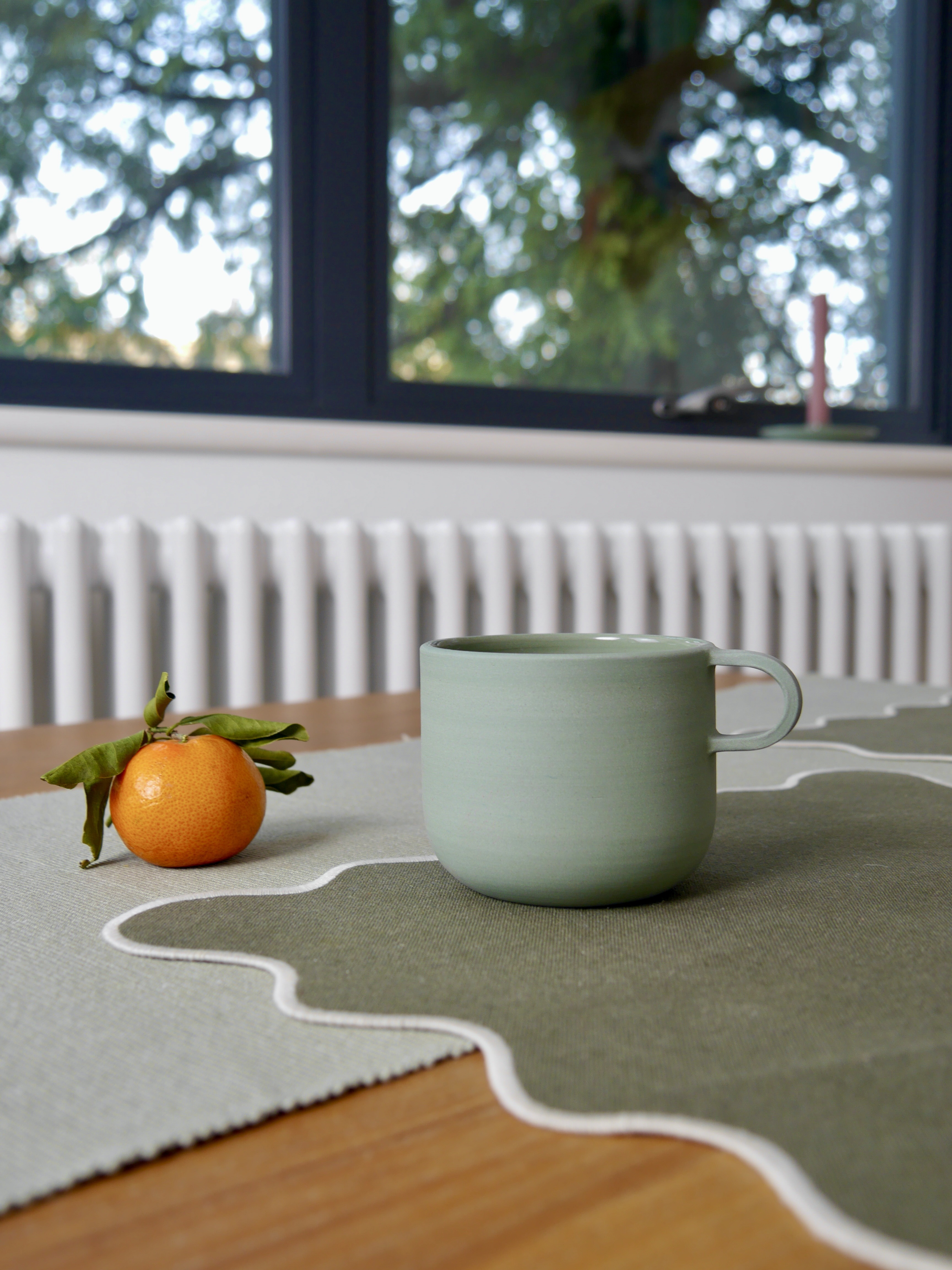 TTF_curved mug, sage